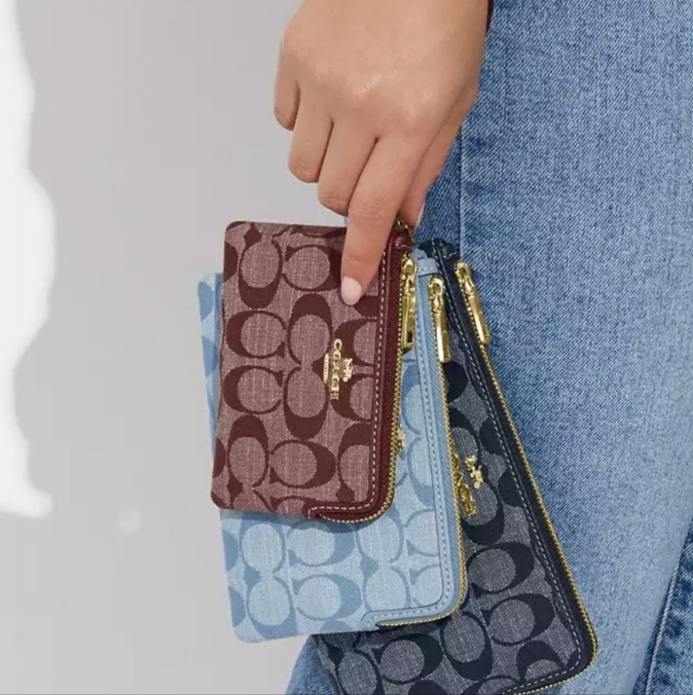 Corner Zip Trio In Signature Chambray  $288